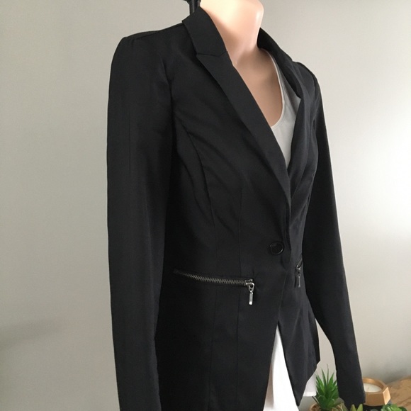 Black blazer - Picture 3 of 8